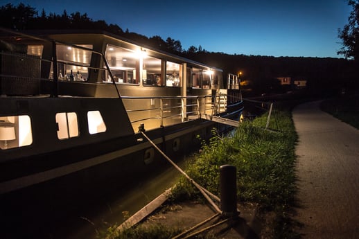 The Grand Victoria night mooring on the Burgundy canal