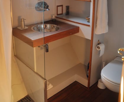 And its private en-suite bathroom.
