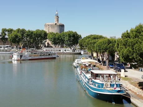 River trip 32 Avignon photo 0